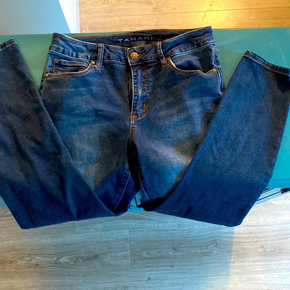 Tahari jeans size 4